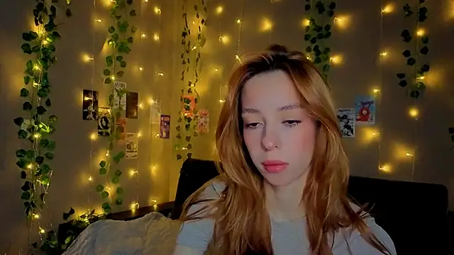 Lori Williams online show from March 30, 2:34 am