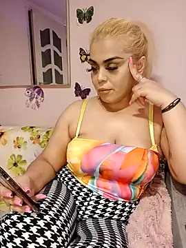 izauri2025 online show from October 9, 10:30 pm