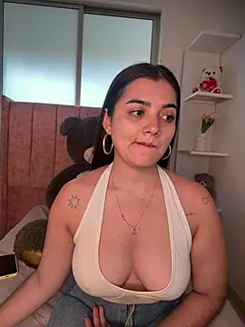 Snapshot of salomecute21 chatting on July 2, 11:38 am salomecute21 online show from July 2, 11:38 am