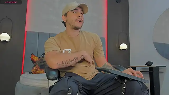 Liam walk  online show from March 10, 11:10 pm