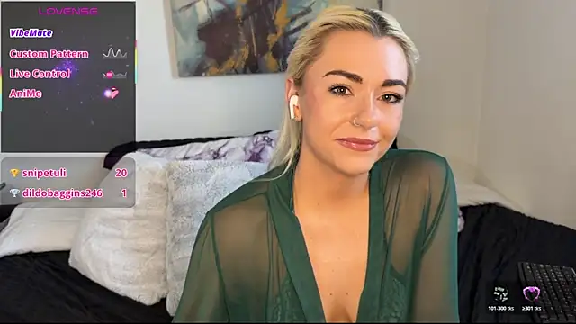Snapshot of kinkylilsweetie chatting on March 26, 6:02 pm kinkylilsweetie online show from March 26, 6:02 pm