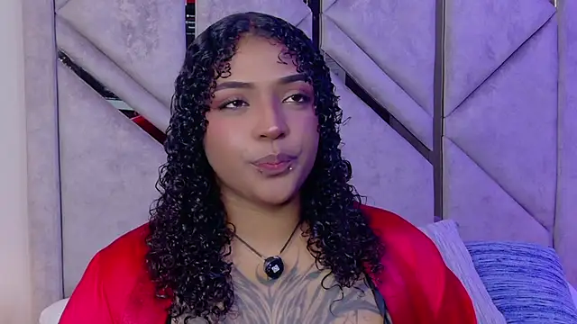 Cristal-Jonnes online show from May 15, 4:19 am