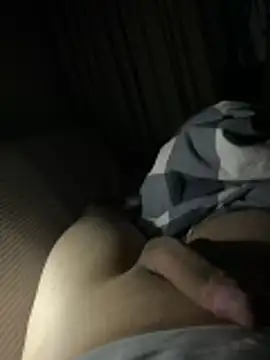 Maxim 16cm online show from February 18, 8:49 pm