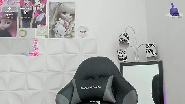 JuliethMoss online show from November 16, 3:39 pm