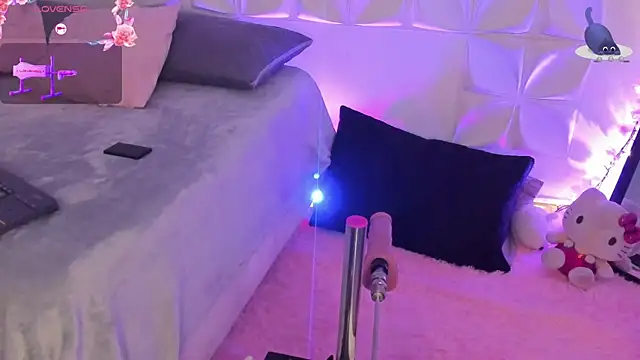 JuliethMoss online show from November 29, 8:45 pm