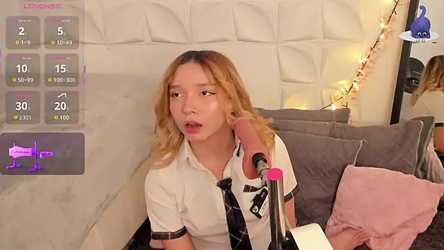 JuliethMoss online show from January 7, 8:22 pm