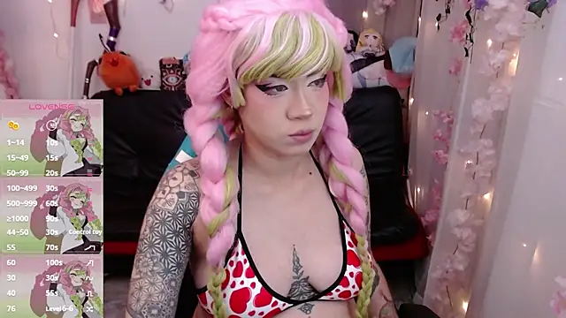 Snapshot of jadedelux_ chatting on October 3, 8:06 pm jadedelux online show from October 3, 8:06 pm