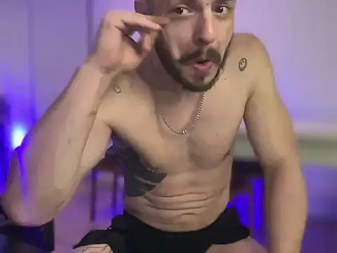 Snapshot of lat20ar@xh chatting on April 1, 9:10 am lat20arxh online show from April 1, 9:10 am