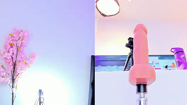 maily zanss online show from February 13, 7:43 pm