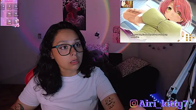 lila kitty81 online show from February 4, 10:15 pm