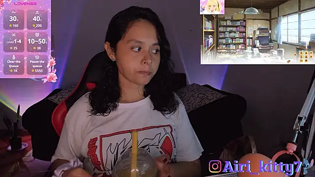 lila kitty81 online show from March 5, 9:33 pm