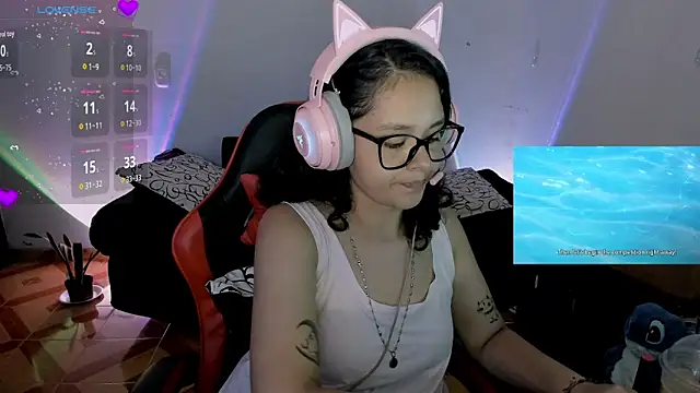 lila kitty81 online show from May 5, 9:56 pm