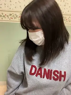 -SAKI-xx online show from February 2, 2:05 pm