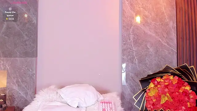 Emma hunter  online show from September 22, 4:14 am