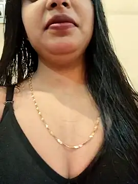 Maahhii 2 online show from October 31, 6:42 pm