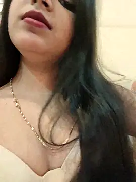 Maahhii 2 online show from November 4, 6:40 pm