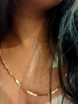 Maahhii 2 online show from November 7, 6:30 pm