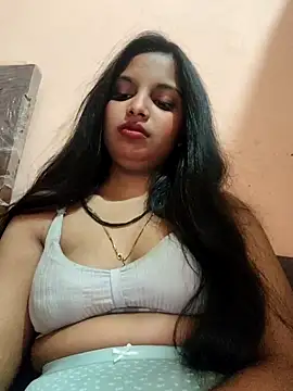 Maahhii 2 online show from February 20, 9:26 pm