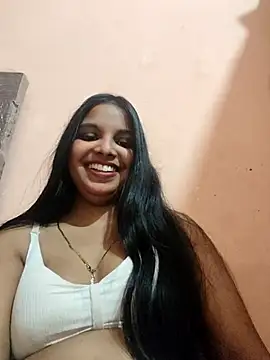 Maahhii 2 online show from February 25, 7:01 pm