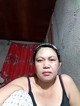 Everleigh mom online show from October 2, 10:44 am