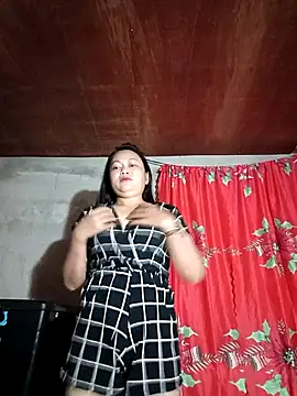 Everleigh mom online show from October 9, 7:45 pm