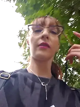 MoonedByEva online show from September 25, 10:30 am