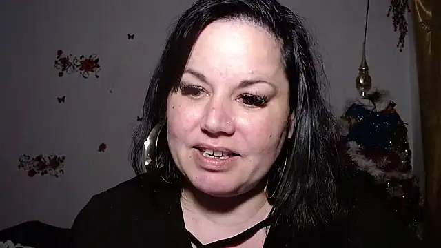 andreea2011 online show from October 6, 7:44 pm