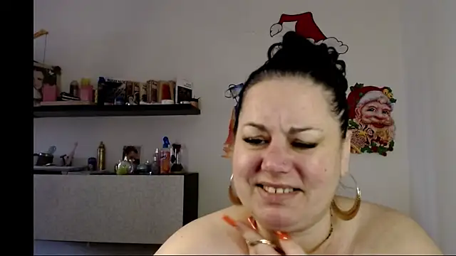 andreea2011 online show from March 18, 7:33 am