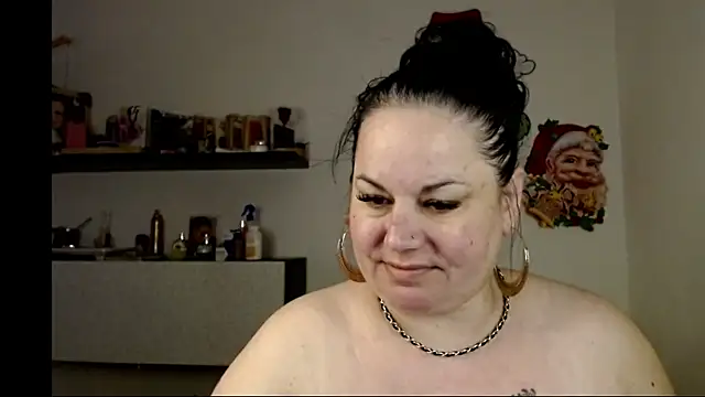 andreea2011 online show from March 22, 7:34 am
