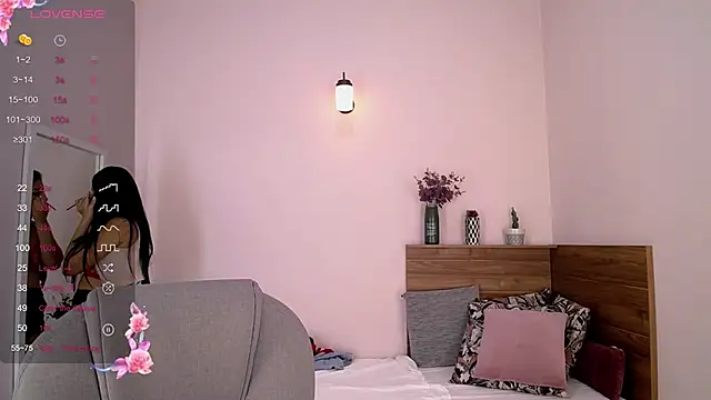 JeinnoveMontenegr0 online show from September 14, 11:53 am