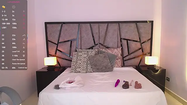 JeinnoveMontenegr0 online show from November 29, 11:57 am