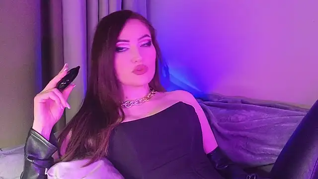 AliceJameson online show from October 12, 8:30 pm