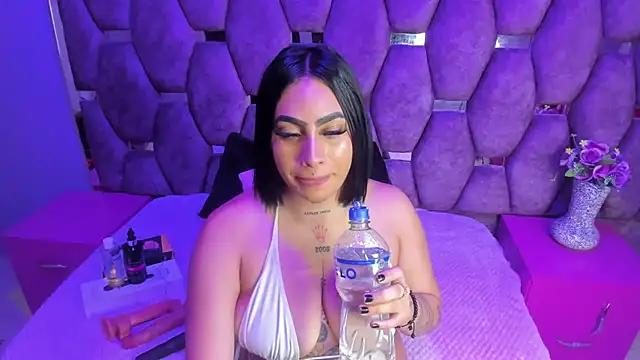 nikky latin online show from September 25, 3:21 am