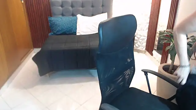 maira tf online show from October 10, 3:49 am