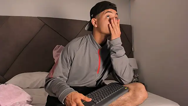 andrew colleman online show from October 13, 11:21 am