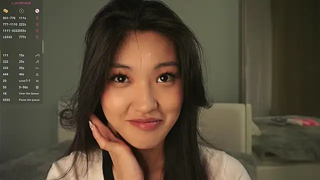 Snapshot of FancyEsten chatting on September 26, 8:18 am FancyEsten online show from September 26, 8:18 am