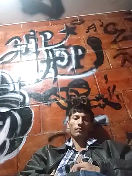 Snapshot of alexandercruz chatting on February 20, 2:19 am alexandercruz online show from February 20, 2:19 am