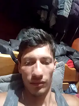 Snapshot of alexandercruz chatting on February 21, 12:11 am alexandercruz online show from February 21, 12:11 am