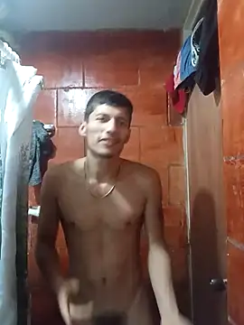 Snapshot of alexandercruz chatting on April 21, 9:06 pm alexandercruz online show from April 21, 9:06 pm