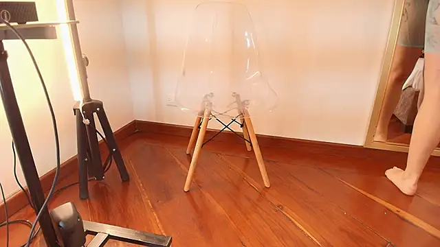 zarah andrew   online show from October 4, 1:53 pm