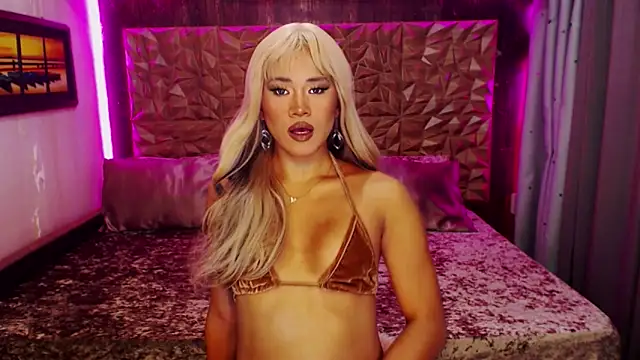 YllanaAltheaXxX online show from November 18, 6:18 am