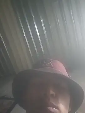 Snapshot of Narckse chatting on December 4, 12:25 pm Narckse online show from December 4, 12:25 pm