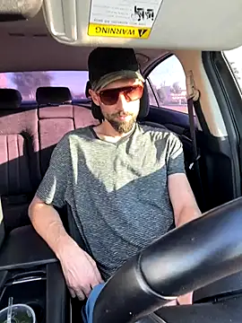 Snapshot of thejohnryancollection chatting on September 19, 11:05 pm thejohnryancollection online show from September 19, 11:05 pm