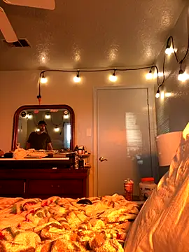 Snapshot of thejohnryancollection chatting on November 2, 11:07 pm thejohnryancollection online show from November 2, 11:07 pm