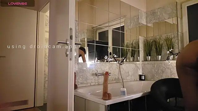 Milan thickcock online show from June 20, 8:33 pm