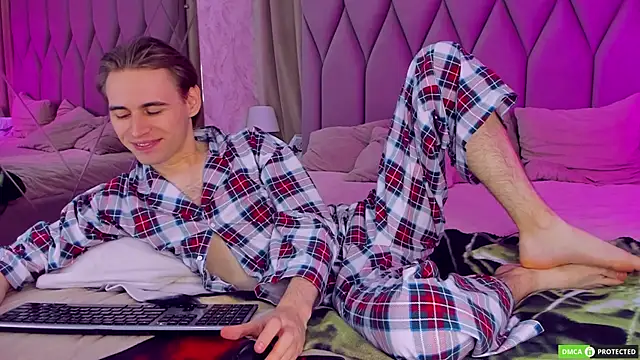 Snapshot of WilliamDyson chatting on September 25, 4:27 am WilliamDyson online show from September 25, 4:27 am