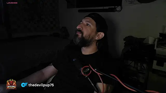 DevilPup75  online show from February 1, 7:56 pm