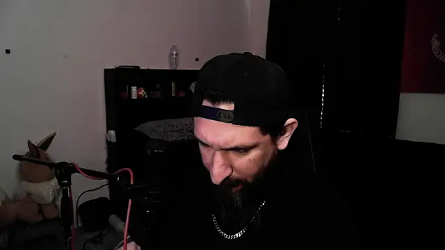 DevilPup75  online show from May 4, 7:21 pm