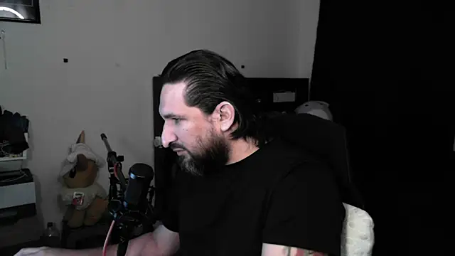 DevilPup75  online show from May 19, 8:42 am