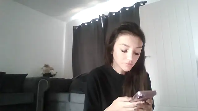 Snapshot of naughtybella05 chatting on October 23, 10:58 am naughtybella05 online show from October 23, 10:58 am